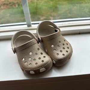Baby/toddler Champagne Gold Clogs